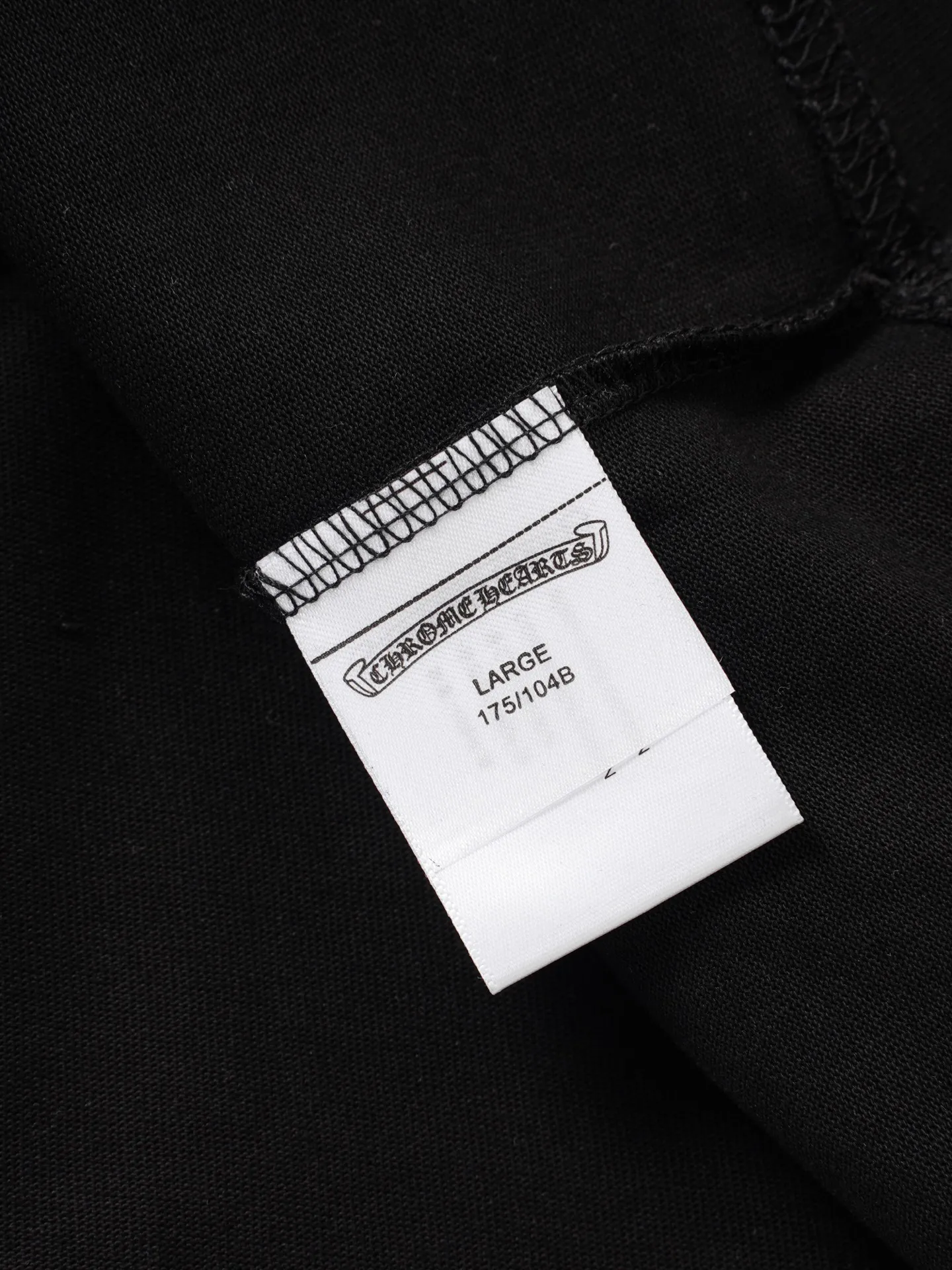 90 Chtome Hearta/ T g， ， 。 Same Style , 。 ， Series， 。 ! ， ， 。 ， ， ， ， ！ ， ，Breathable ， ， ， ， ！ ：Black、White Size：S-XL
